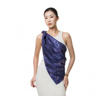 Khăn lụa vuông Sen ẩn mẫu tím thạch hồng 100*100 cm